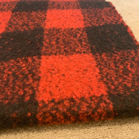 Buffalo Plaid Blanket Scarf - Picture 8 of 13